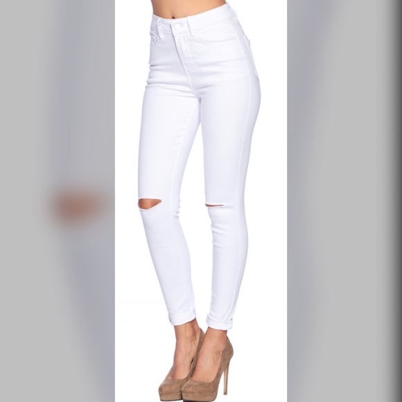 Snow - Picture 2 of 2